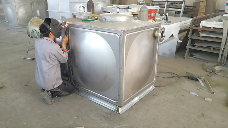 電加熱不銹鋼水箱 電加熱不銹鋼水箱